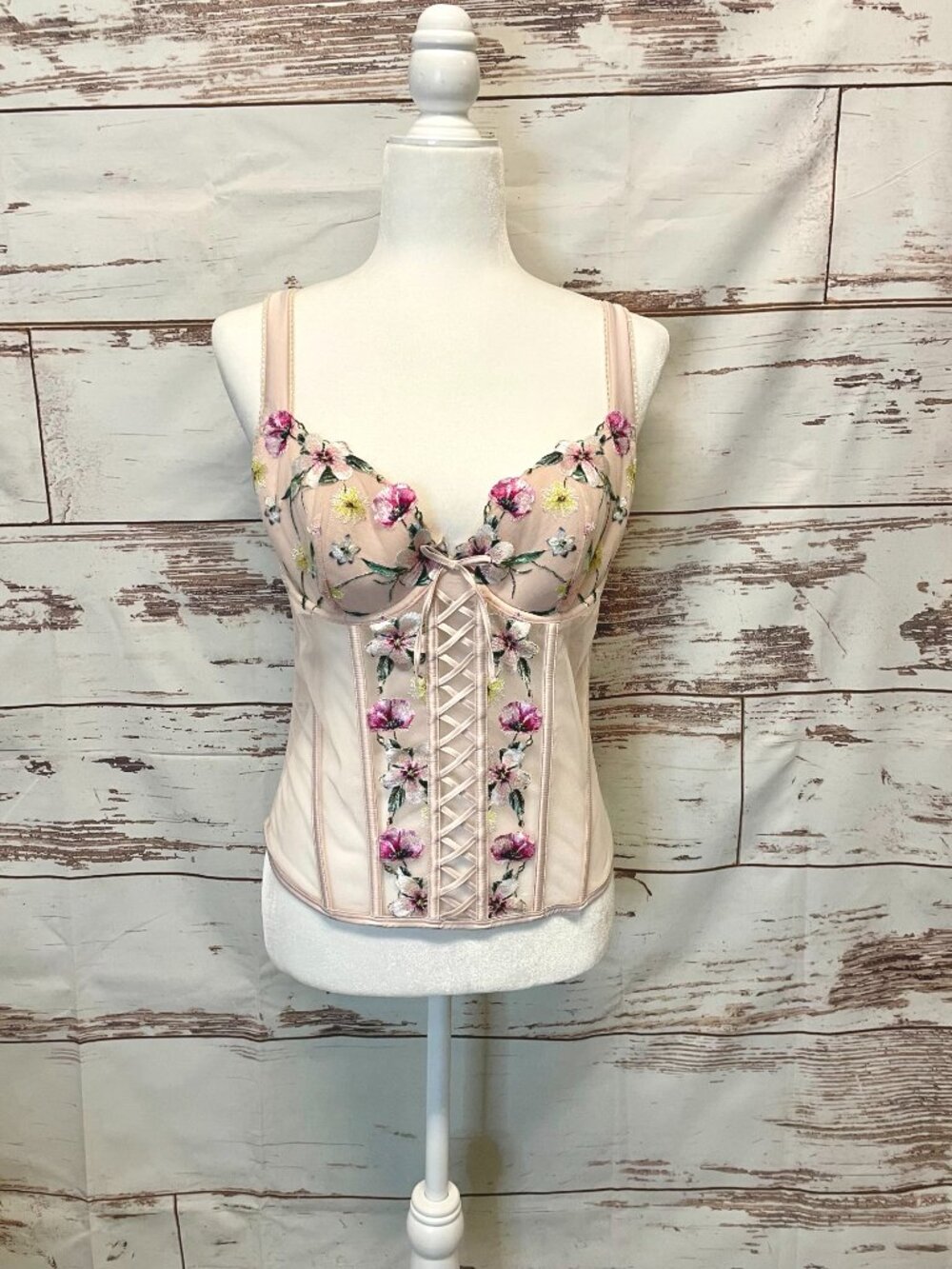 Victoria's Secret Dream Angels Spring Floral Embroidered Lace Corset Bra